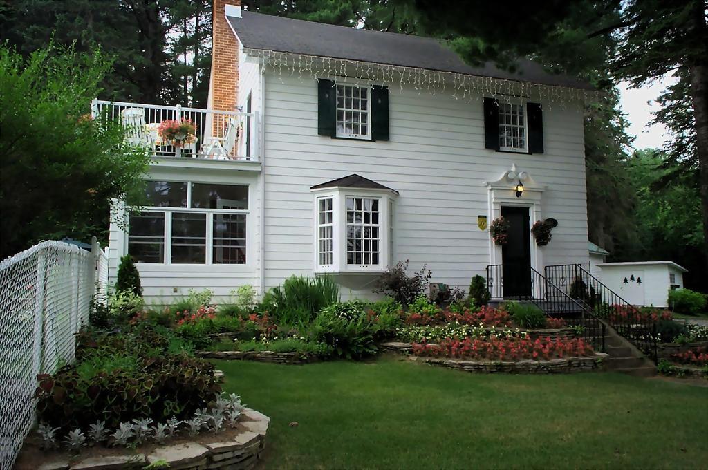 Le Gite De La St-Lawrence Saint-Alexis-des-Monts Exterior photo